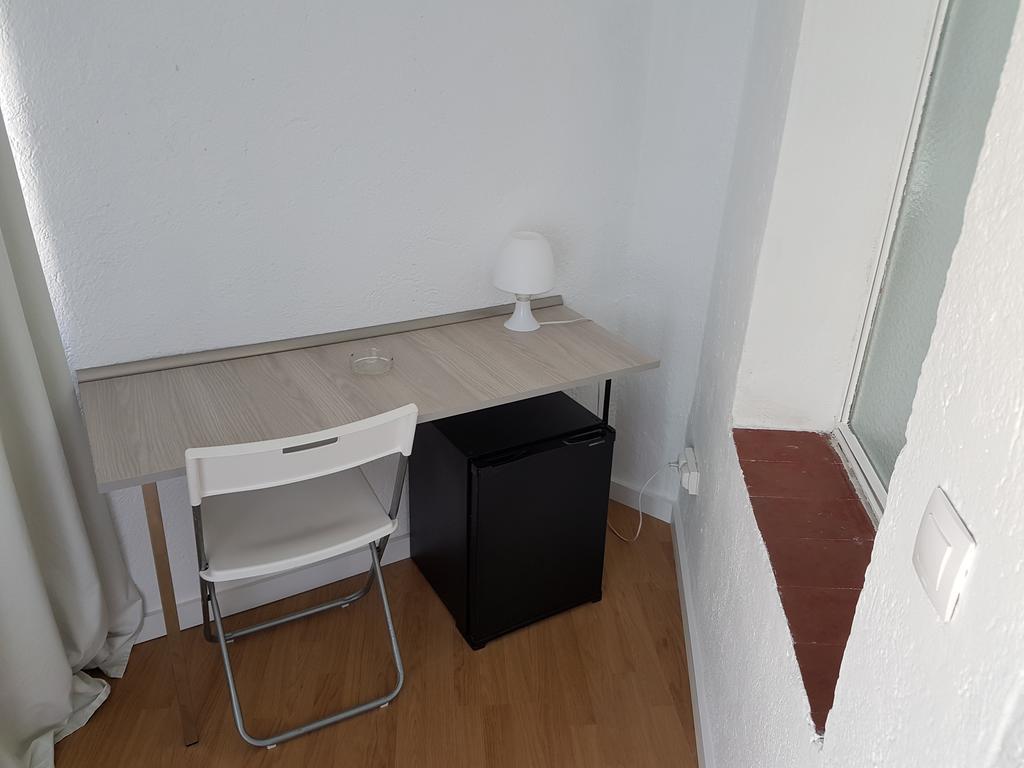 Hostal Montsant Salou Ngoại thất bức ảnh