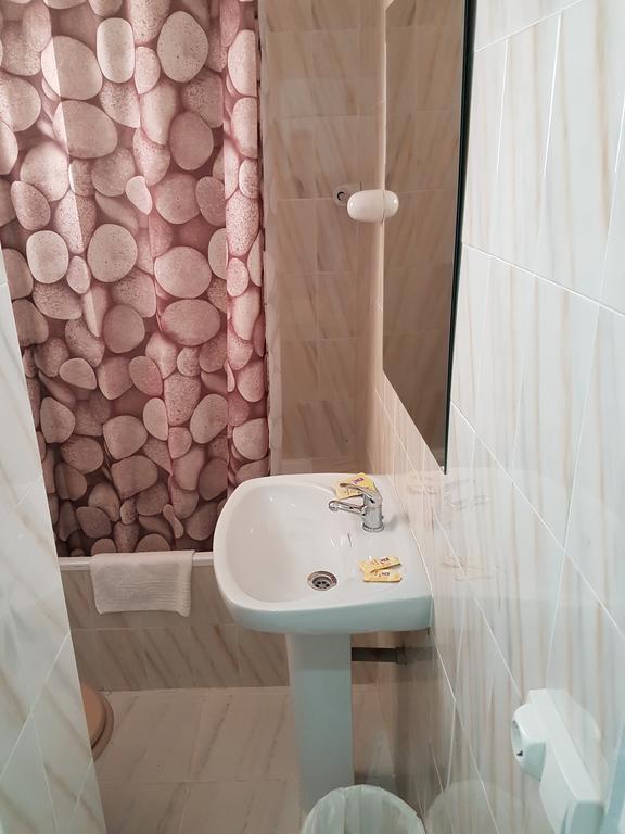 Hostal Montsant Salou Ngoại thất bức ảnh