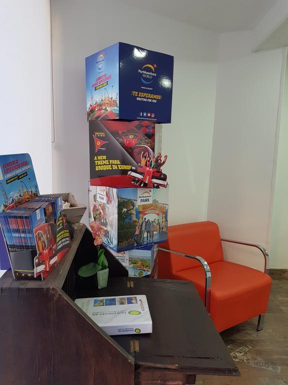 Hostal Montsant Salou Ngoại thất bức ảnh