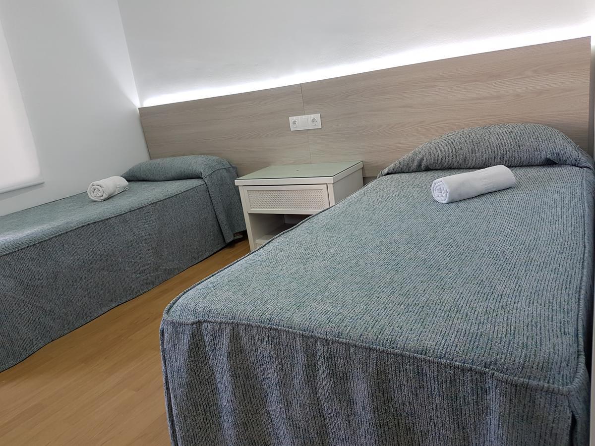 Hostal Montsant Salou Ngoại thất bức ảnh